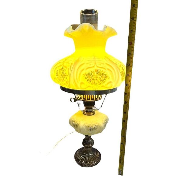 Fenton Hand-Painted Glass Lamp By Diane Johnson With Floral Motif - Picture 8 of 10